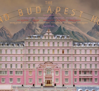 Grand Budapest Hotel. Un bel film tra dolci e birre.